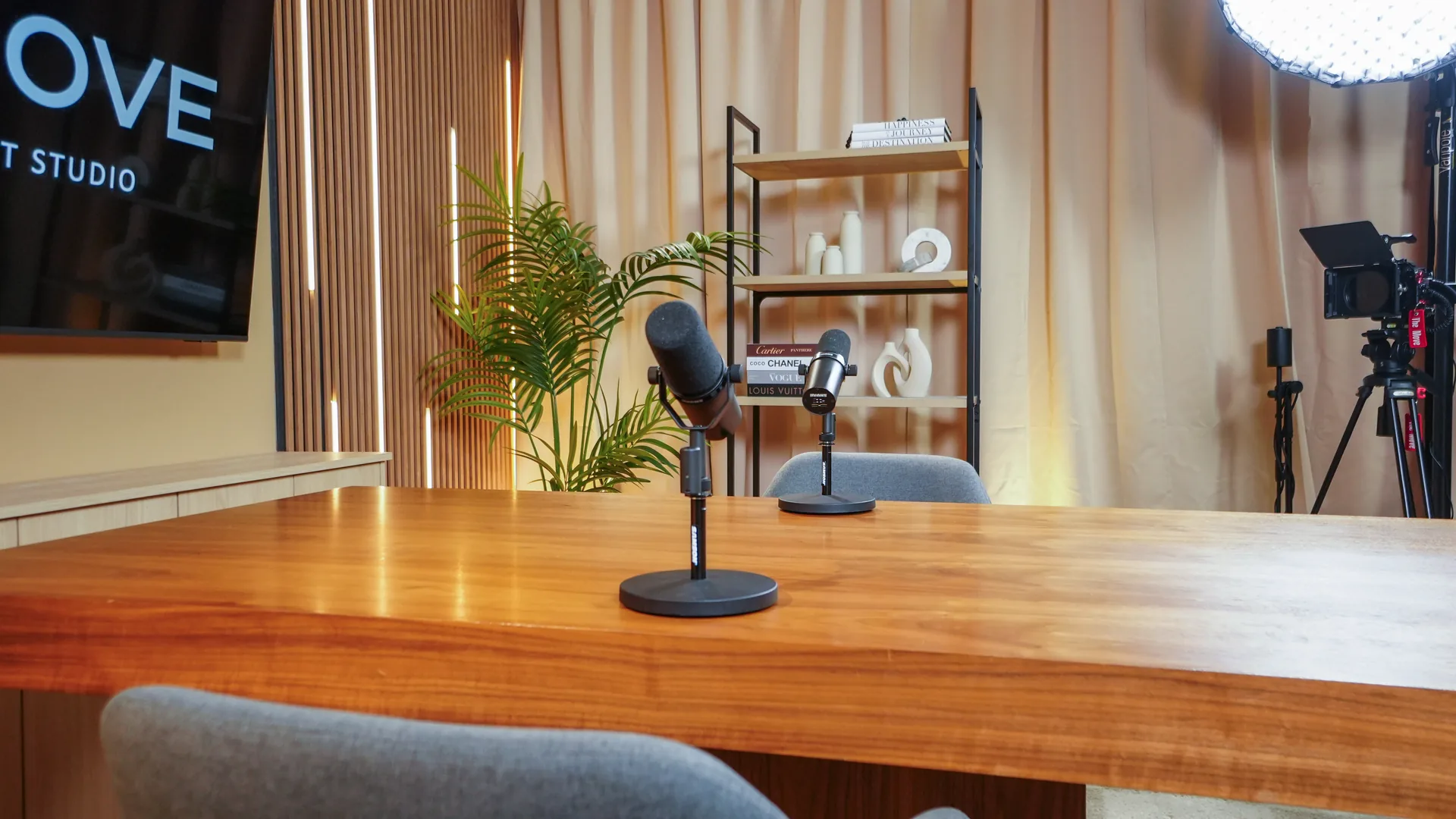 The Boardroom Set 2